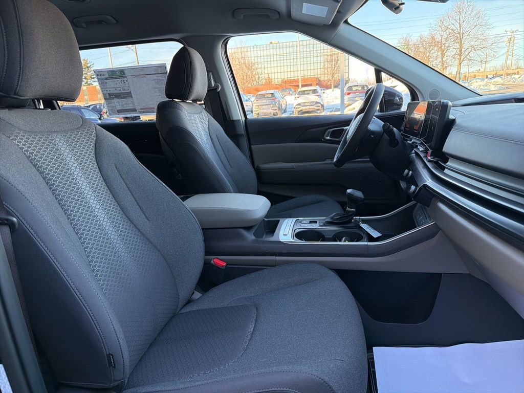 New 2026 Kia Carnival LX image 13