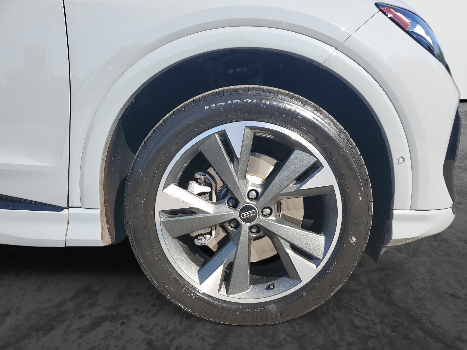 Used 2024 Audi Q4 e-tron Premium Plus w/ Premium Plus AWD/4WD image 6