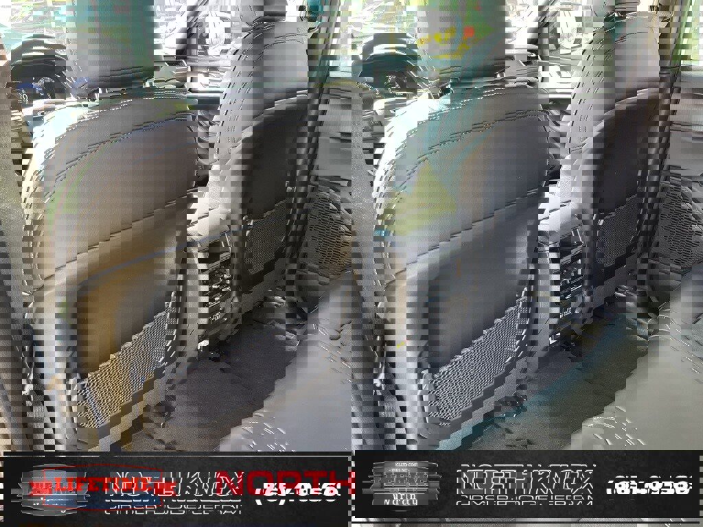 New 2025 Jeep Grand Cherokee Altitude image 18