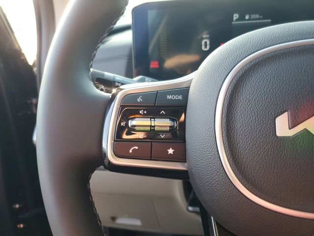 New 2026 Kia Carnival FWD image 16