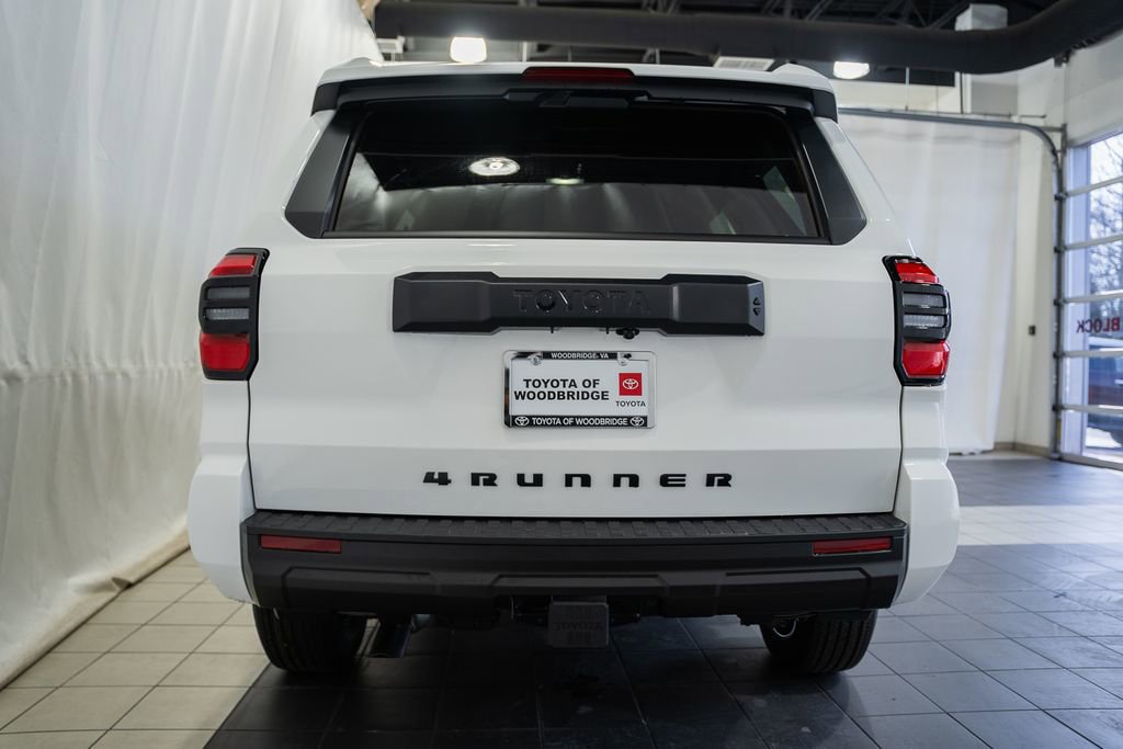 New 2026 Toyota 4Runner SR5 image 5