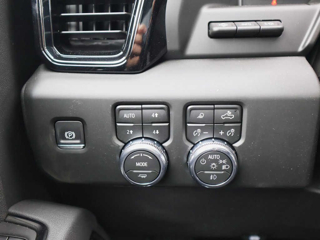 New 2026 GMC Sierra 2500 AT4 image 29