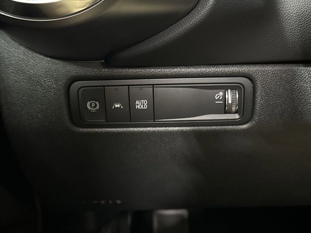 Used 2026 Chevrolet Equinox EV LT FWD image 19