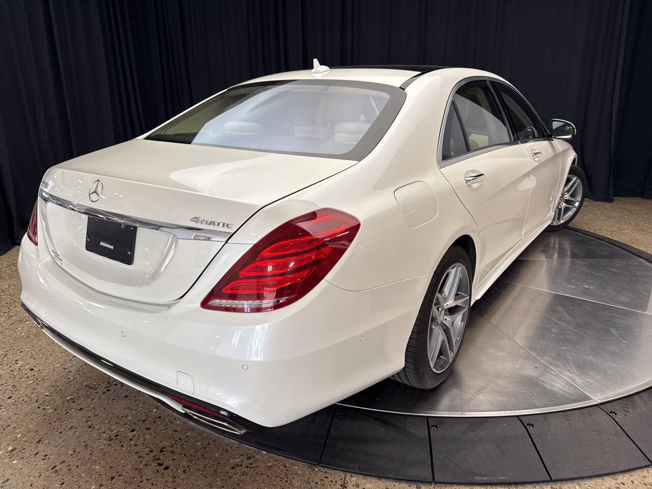 Used 2016 Mercedes-Benz S 550 4MATIC Sedan image 8