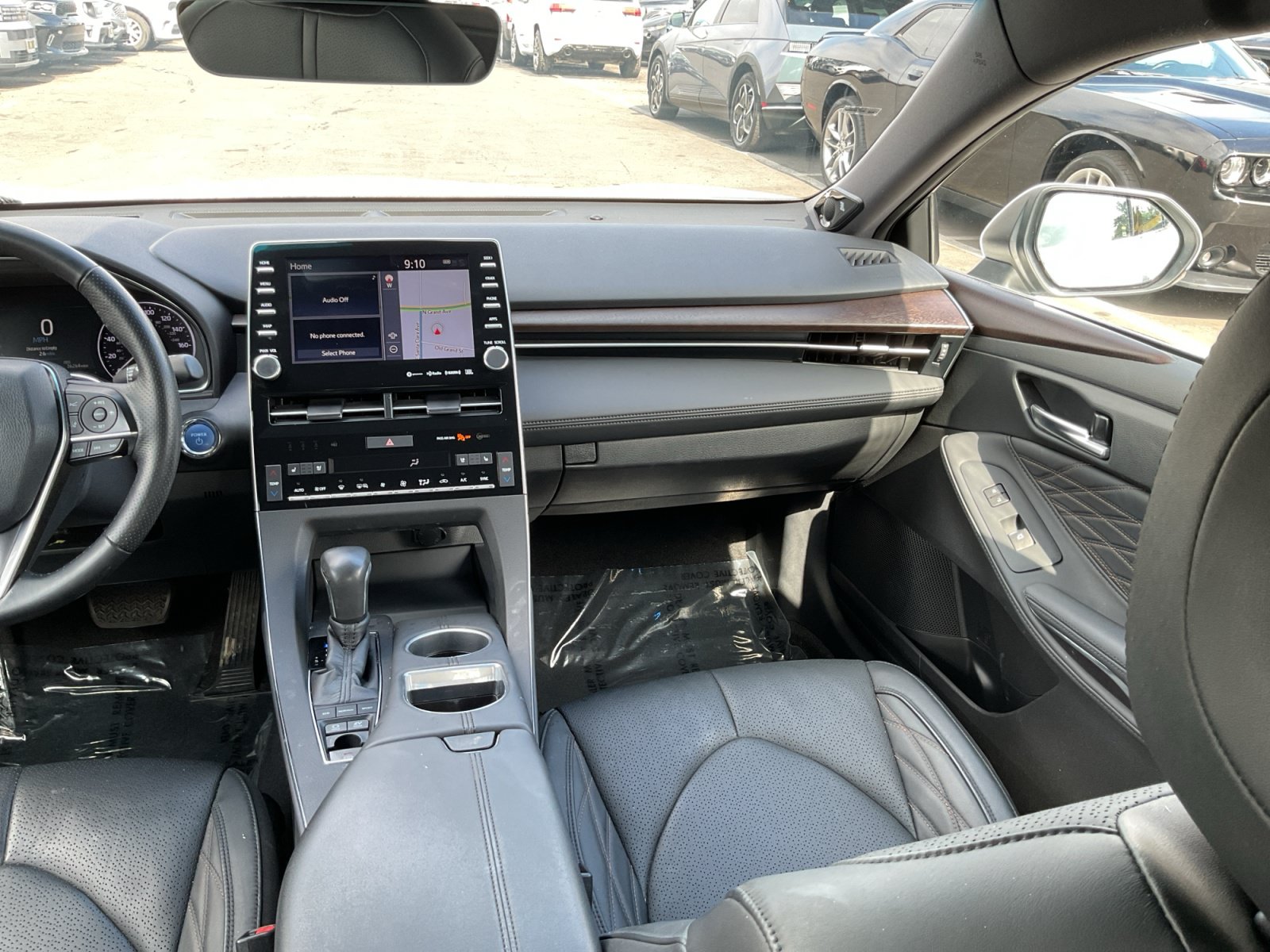 Used 2021 Toyota Avalon Limited w/ Advanced Safety Package FWD image 16