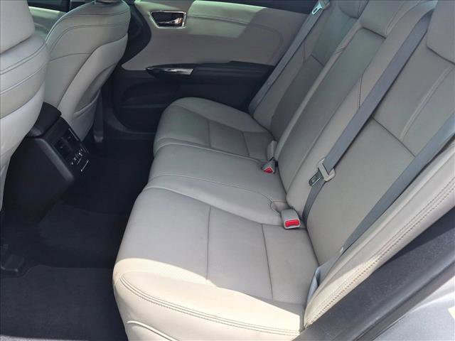 Used 2016 Toyota Avalon Limited w/ Toyota Safety Sense Package FWD image 17