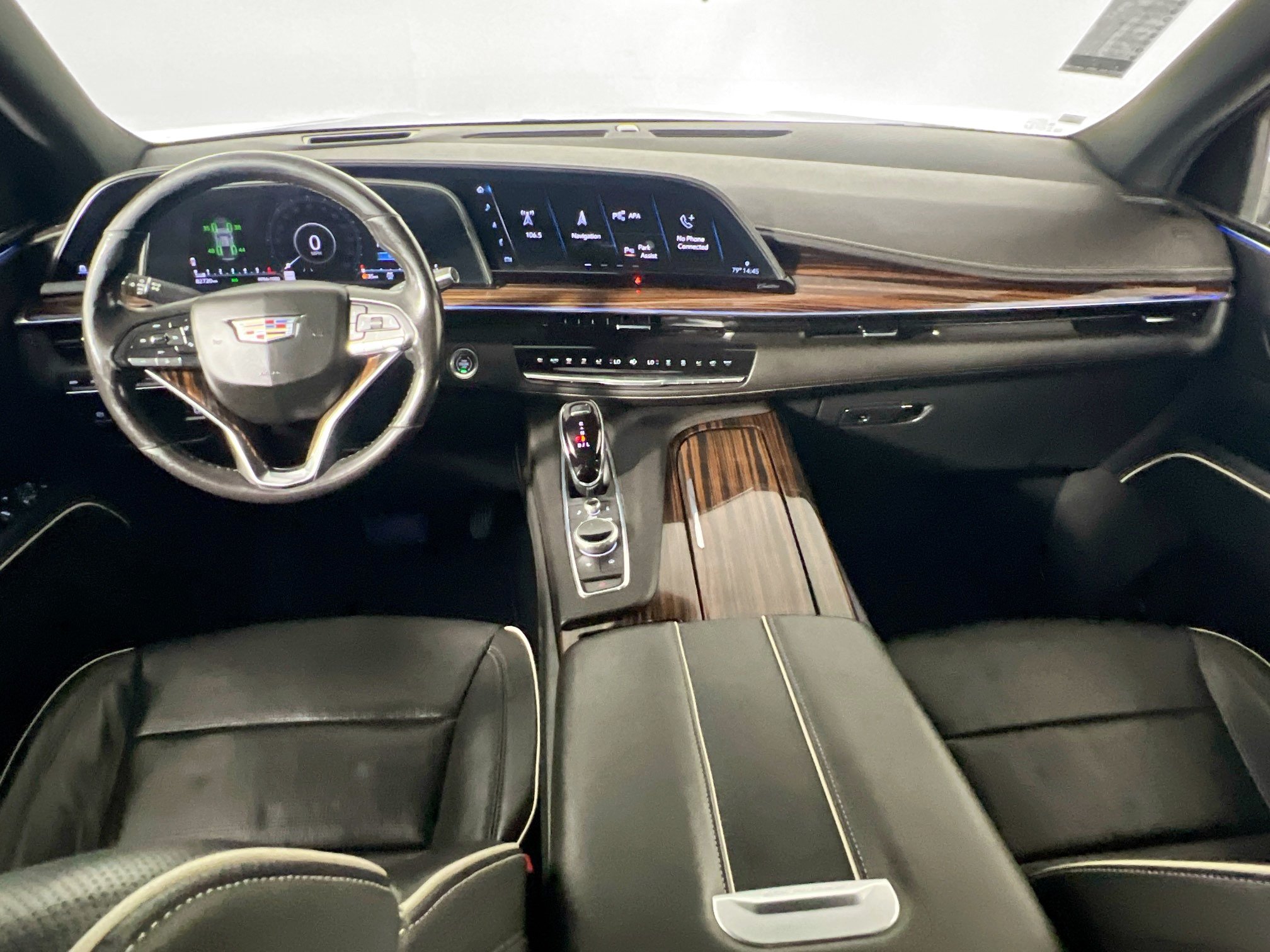 Used 2023 Cadillac Escalade ESV Premium Luxury AWD/4WD image 30