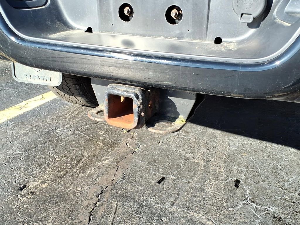 Used 2015 RAM 2500 Laramie w/ Black Appearance Group image 7