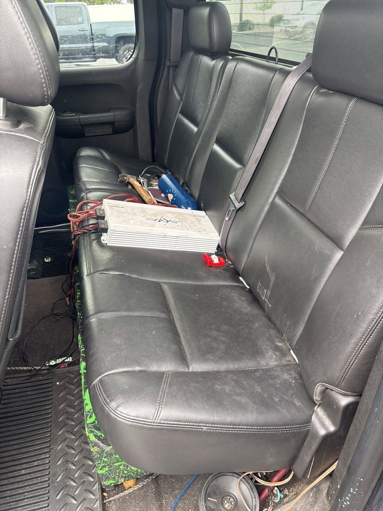 Used 2012 Chevrolet Silverado 1500 LTZ AWD/4WD image 6