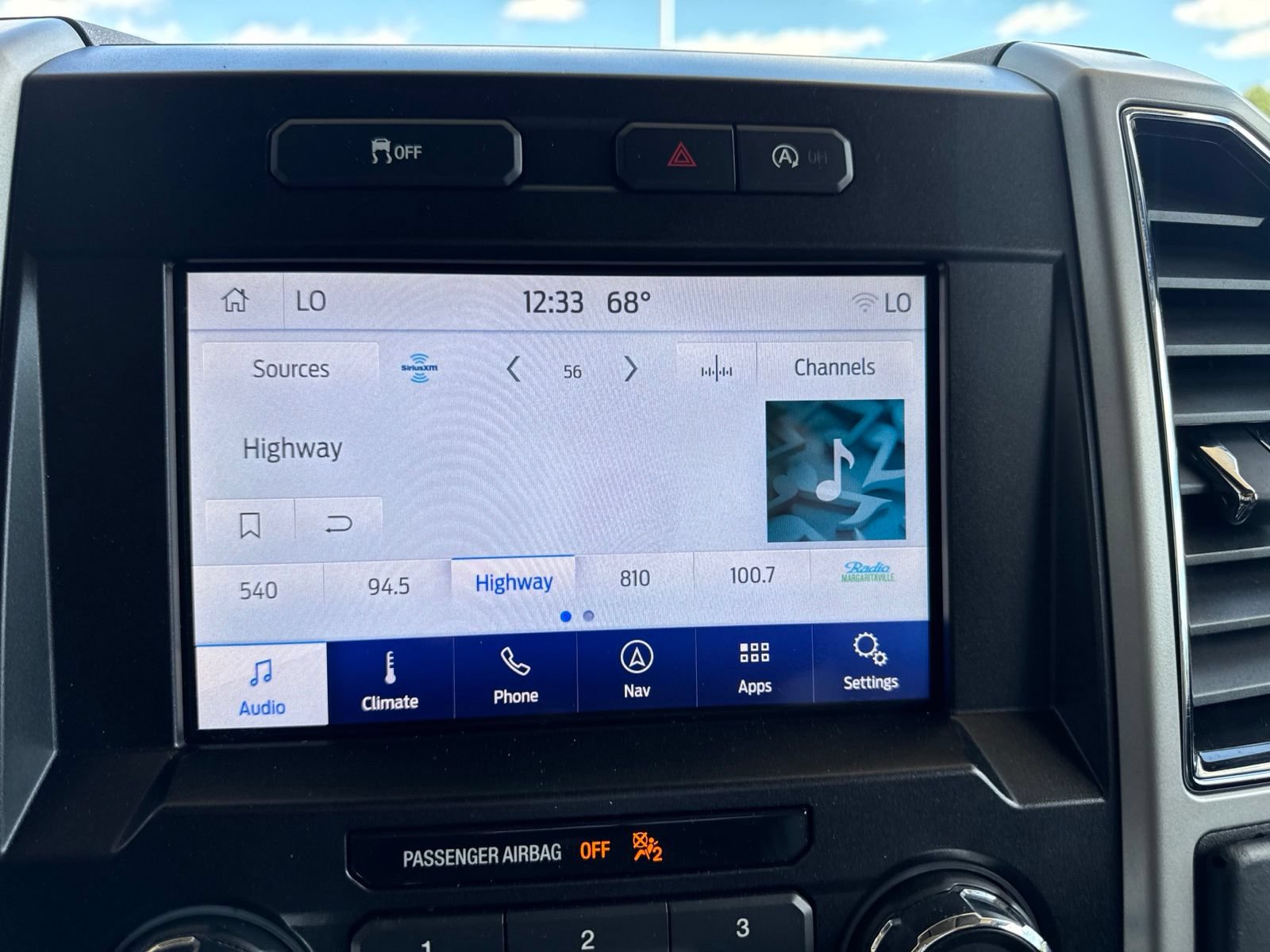 Used 2019 Ford F150 Lariat AWD/4WD image 33