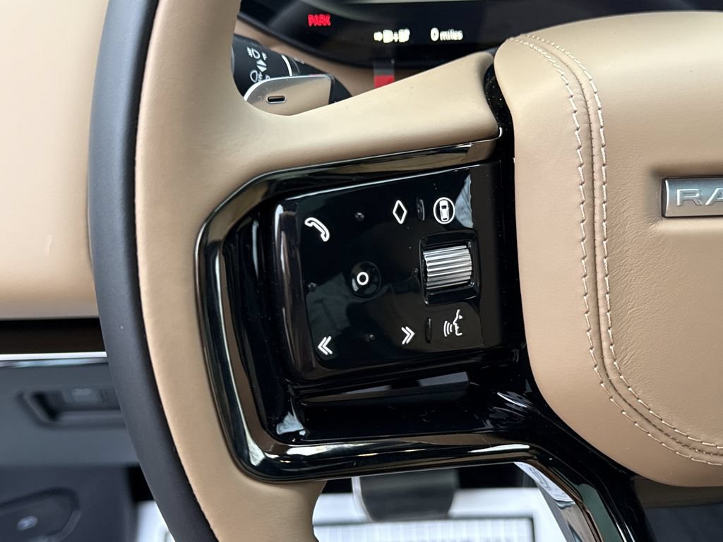 New 2025 Land Rover Range Rover Sport Dynamic SE AWD/4WD image 23
