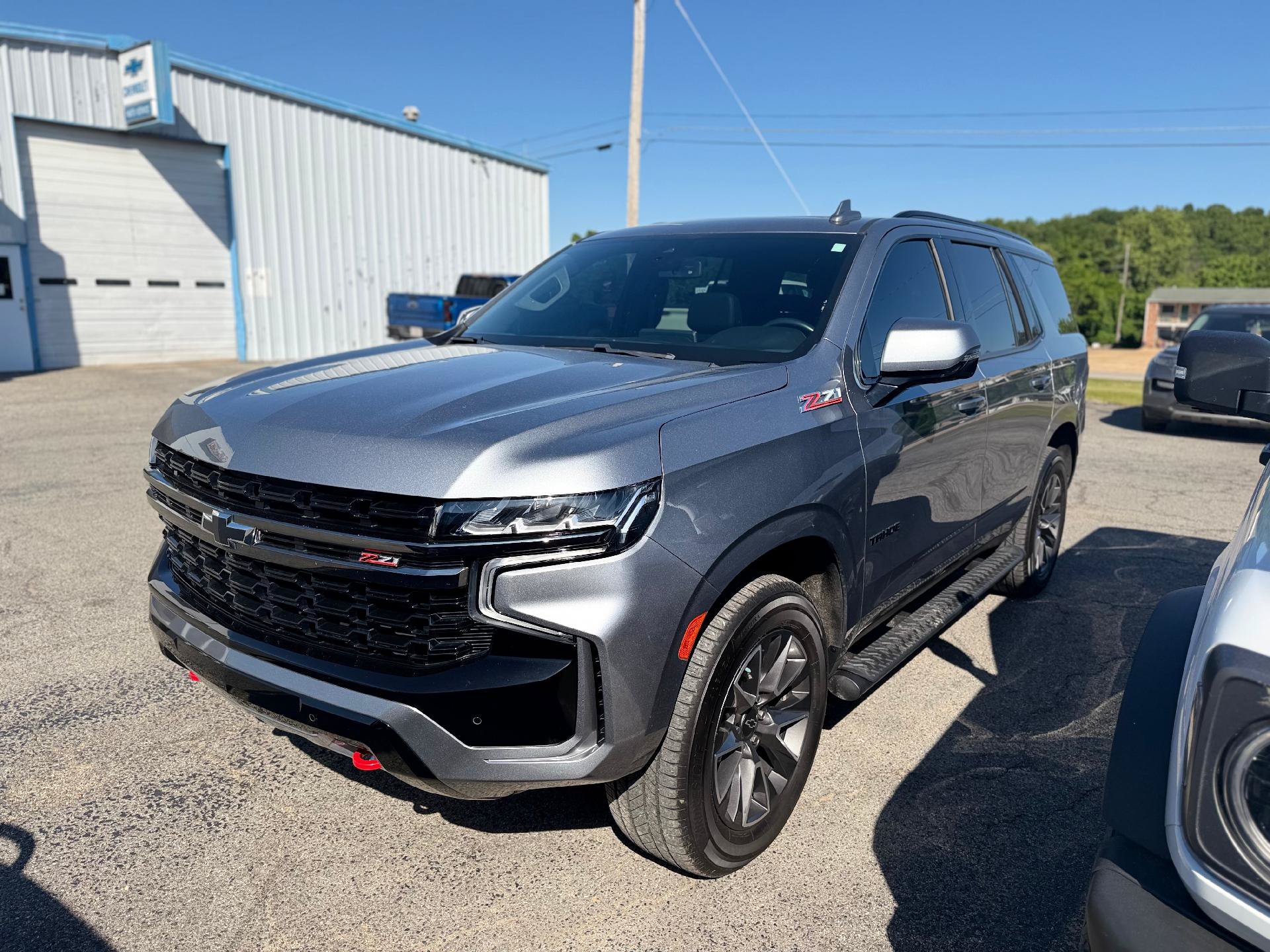 Used 2022 Chevrolet Tahoe Z71 w/ Z71 Off-Road Package AWD/4WD image 6