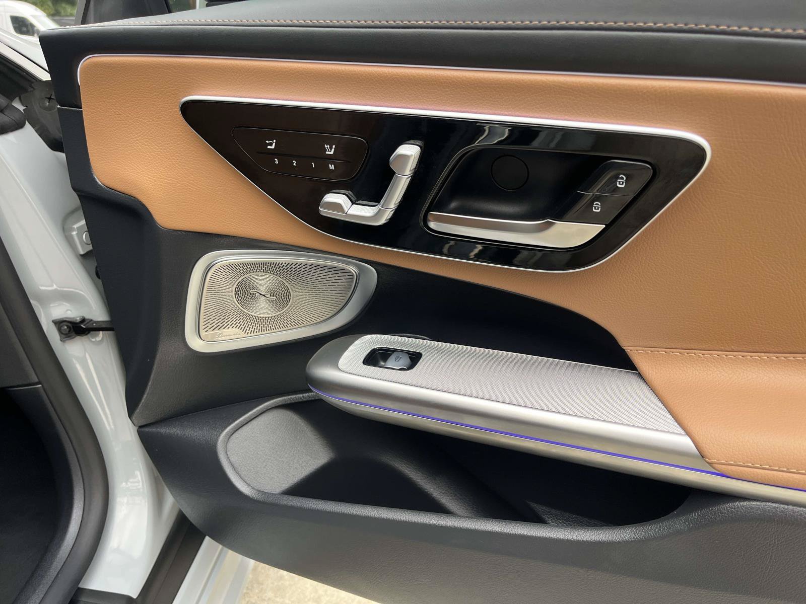 Certified 2026 Mercedes-Benz CLE 450 4MATIC Cabriolet image 57