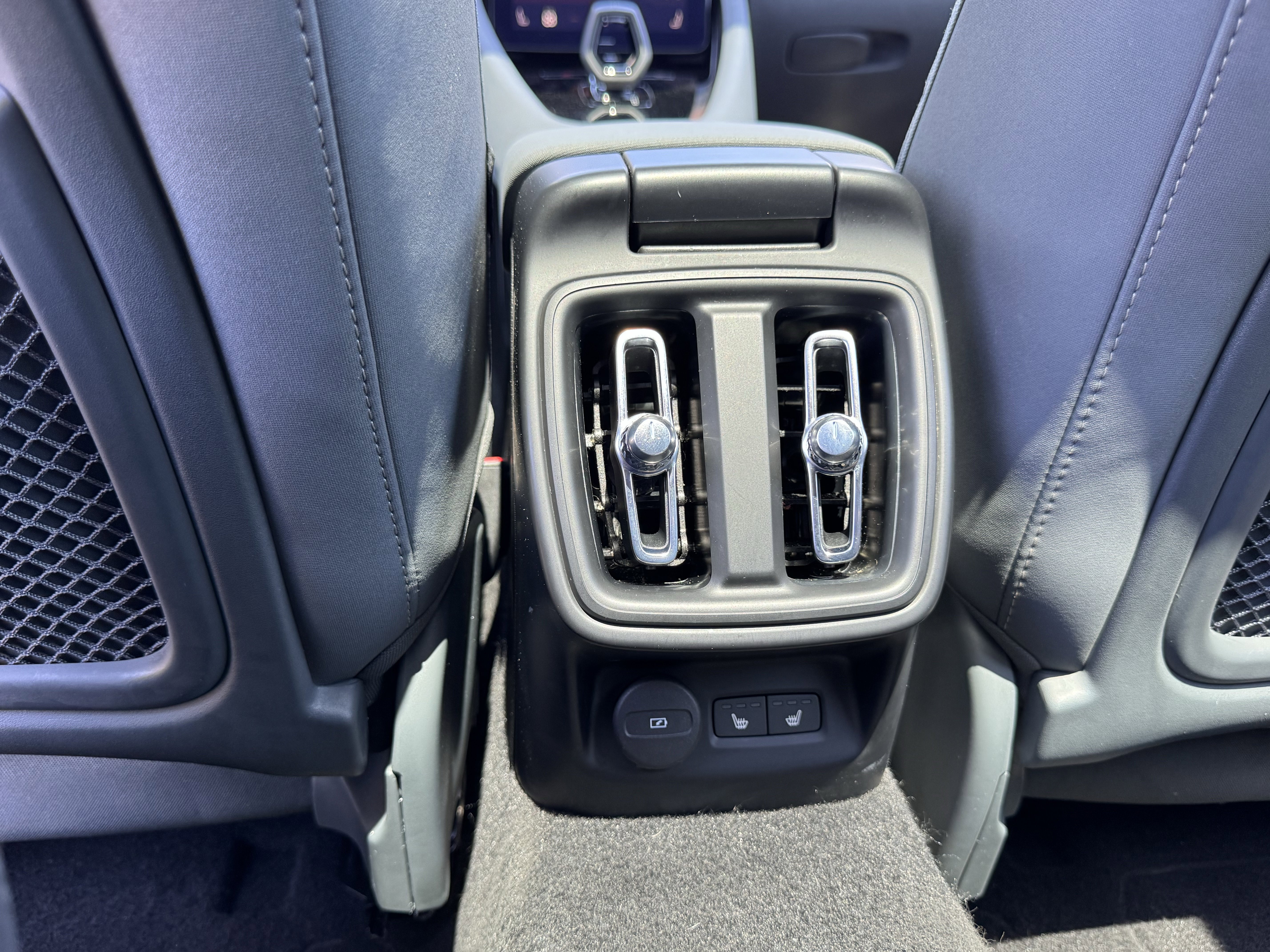 Used 2023 Polestar Polestar 2 AWD/4WD image 35