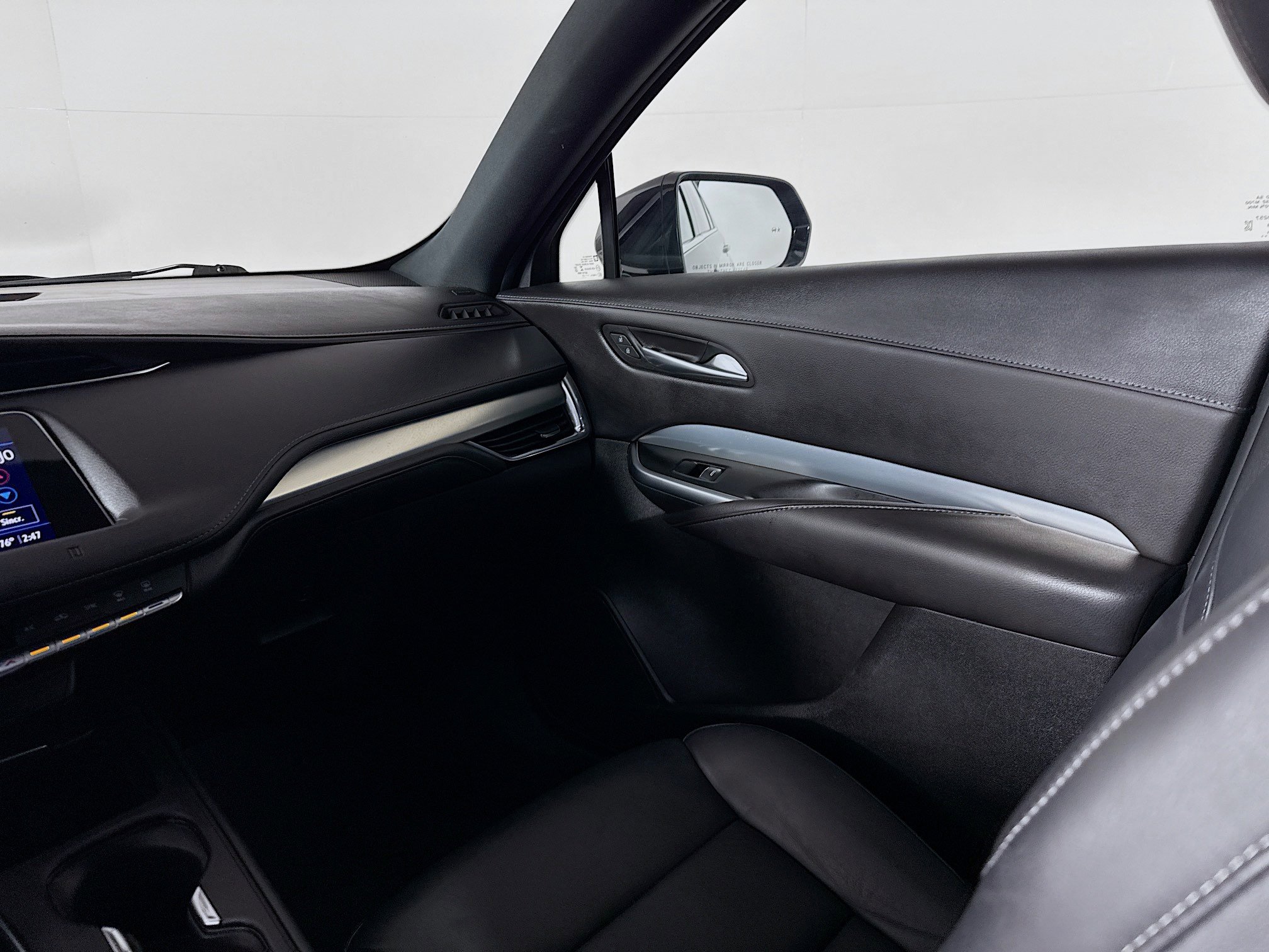 Used 2021 Cadillac XT4 Premium Luxury w/ LPO, Radiant Package image 26