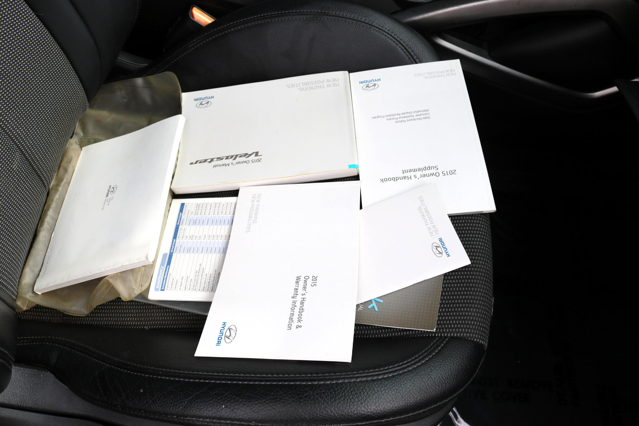 Used 2015 Hyundai Veloster w/ Option Group 03 image 39