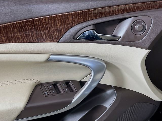Used 2012 Buick Regal Premium FWD image 9