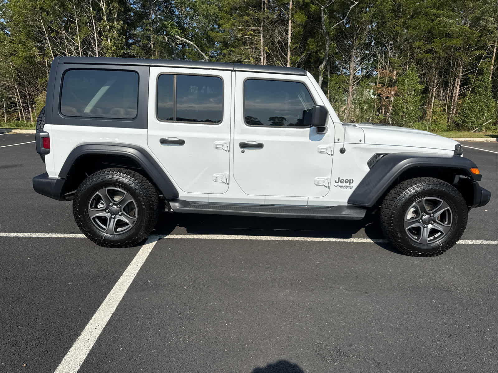 Certified 2018 Jeep Wrangler Unlimited Sport S image 10