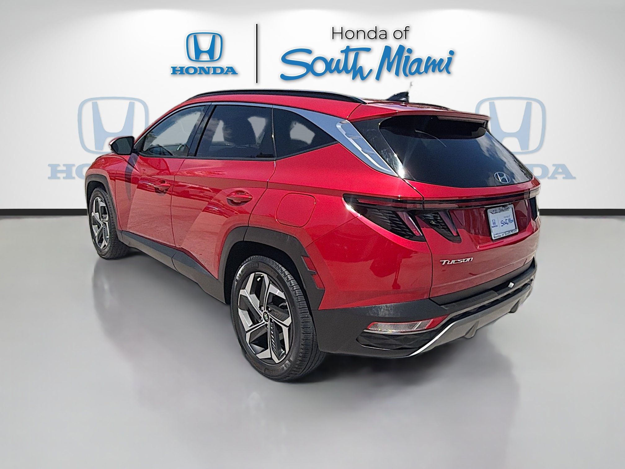 Used 2023 Hyundai Tucson Limited w/ Cargo Package FWD image 5