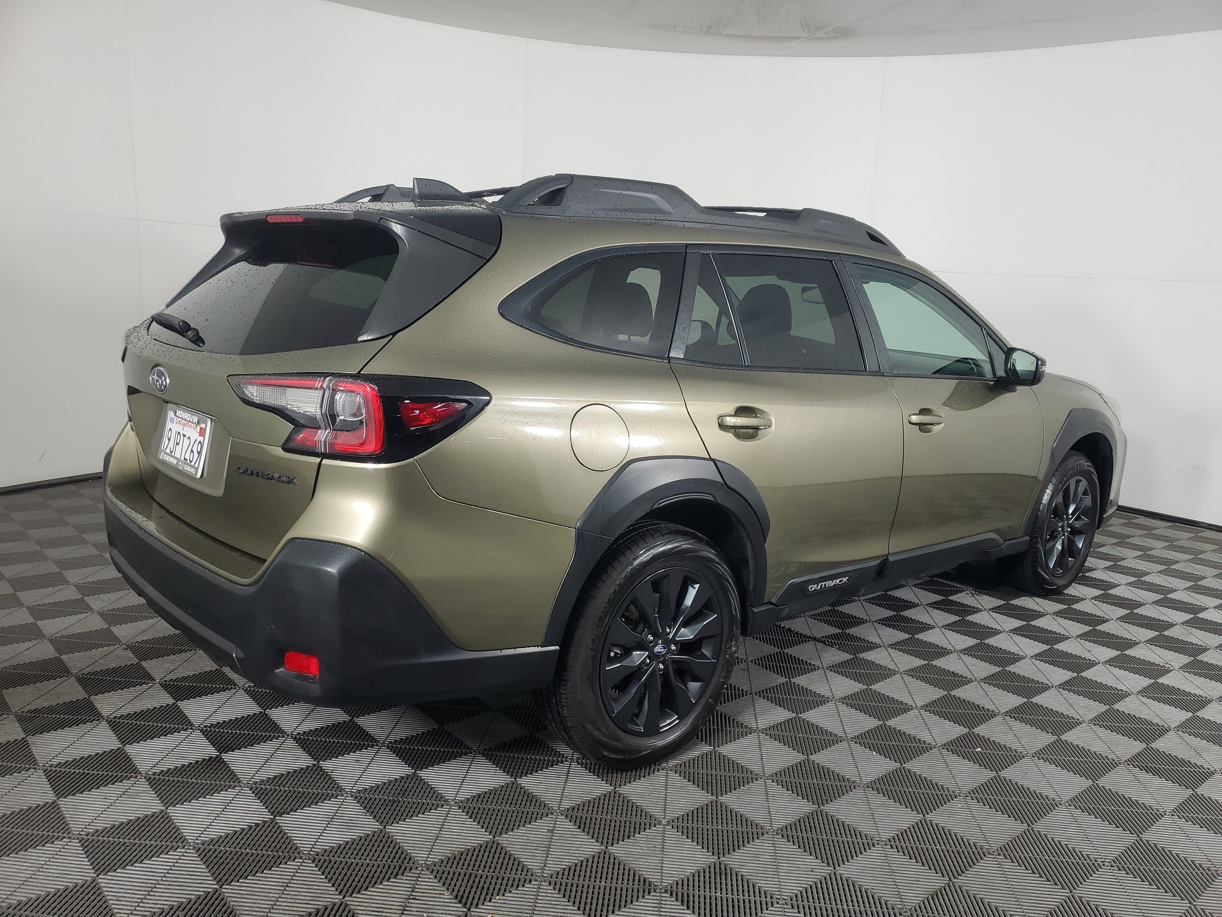 Used 2024 Subaru Outback Onyx Edition AWD/4WD image 4