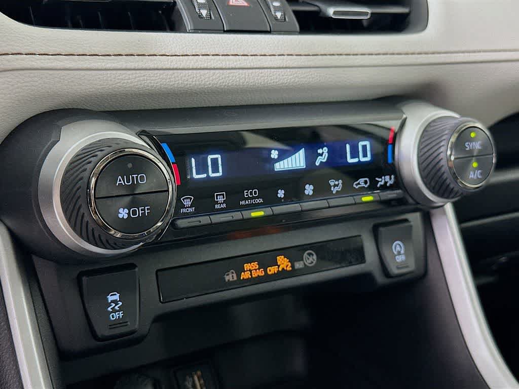 Used 2023 Toyota RAV4 XLE Premium AWD/4WD image 18