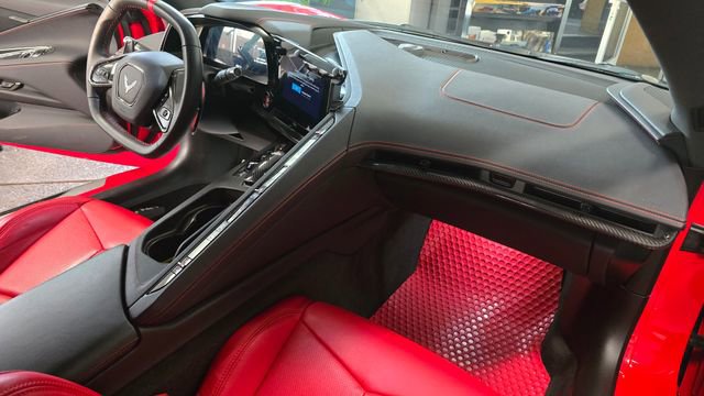 Used 2024 Chevrolet Corvette Stingray Coupe image 16