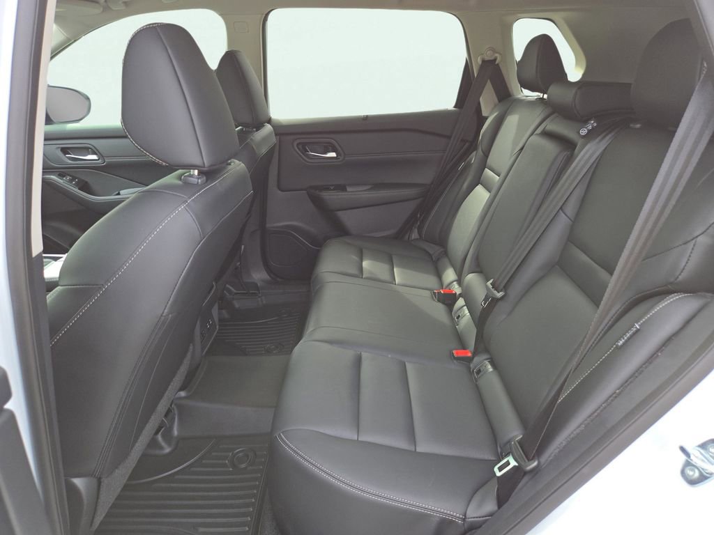 Used 2024 Nissan Rogue SL w/ SL Premium Package image 20