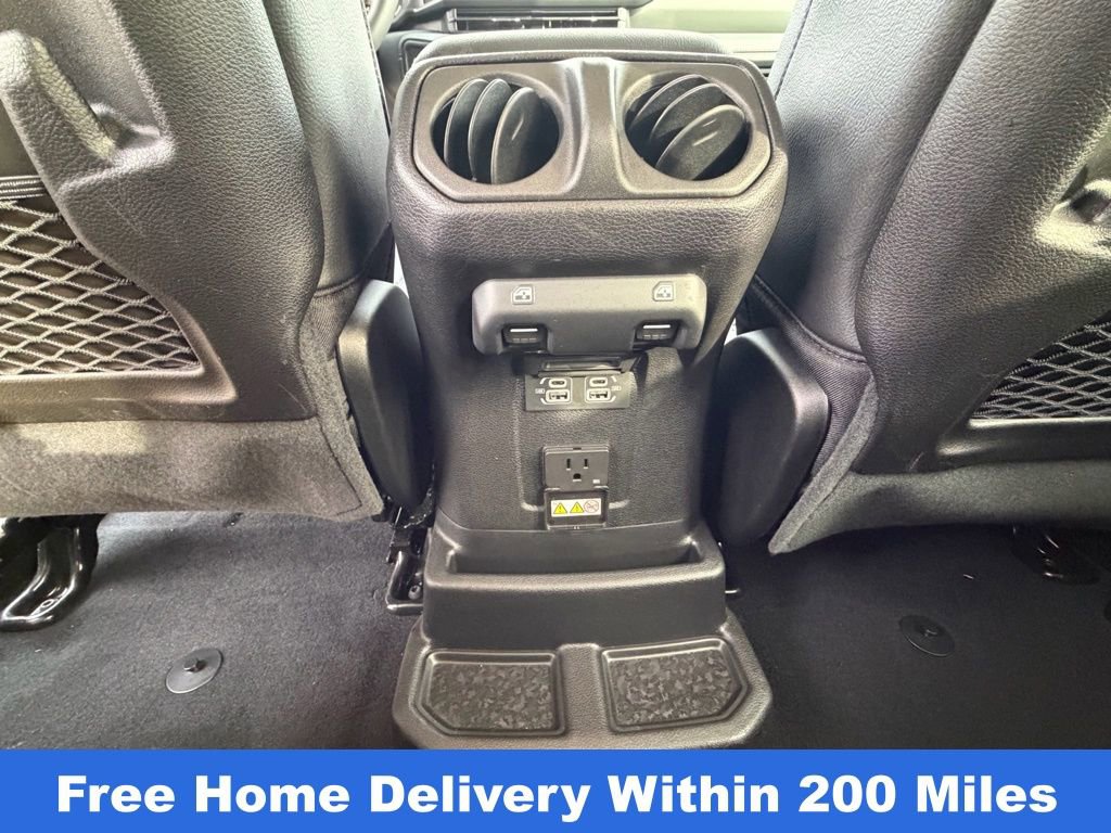Used 2024 Jeep Wrangler Unlimited Sahara w/ Technology Group image 31