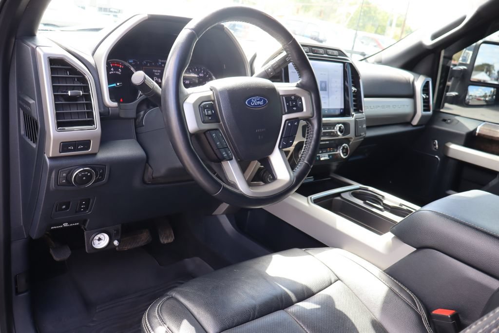 Used 2022 Ford F350 Lariat w/ Lariat Ultimate Package AWD/4WD image 4