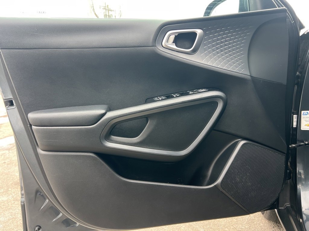 Certified 2020 Kia Soul S image 10