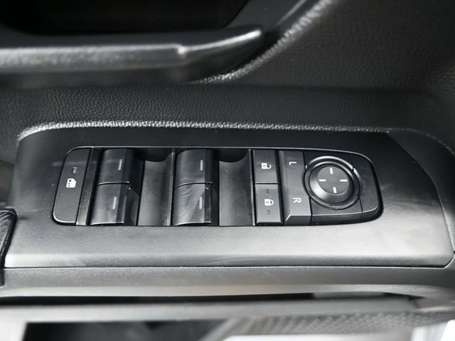 Used 2025 Toyota Tacoma SR5 image 9