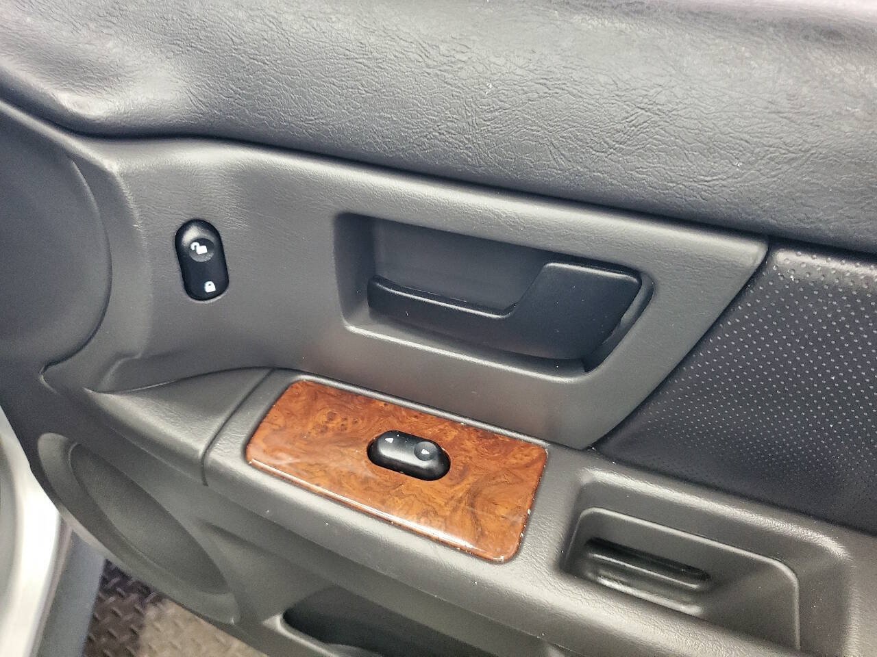 Used 2004 Mercury Sable LS Premium FWD image 16
