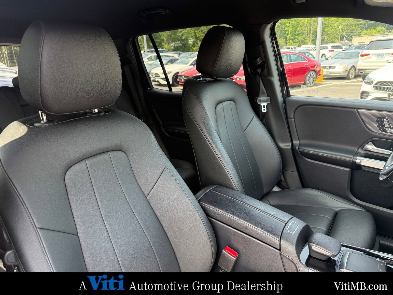 Used 2022 Mercedes-Benz GLB 250 4MATIC image 30