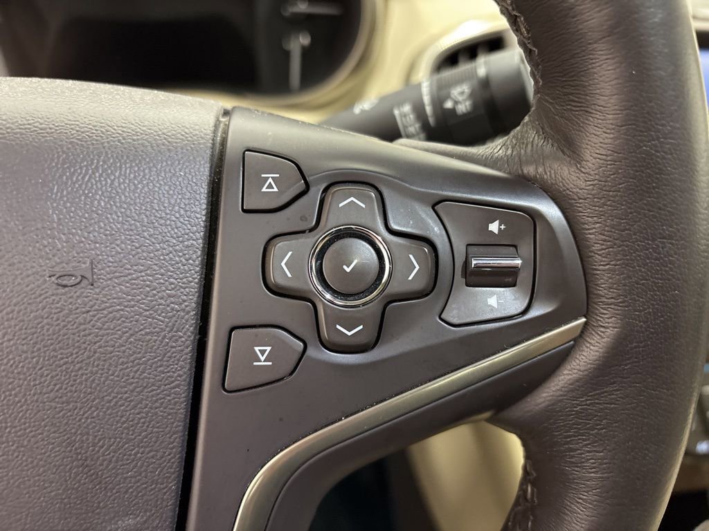 Used 2014 Buick LaCrosse Premium w/ Driver Confidence Package image 24