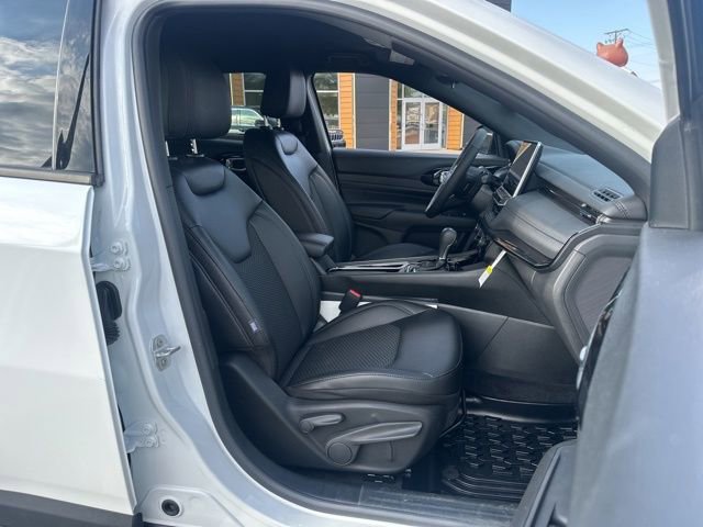 New 2026 Jeep Compass Latitude image 24