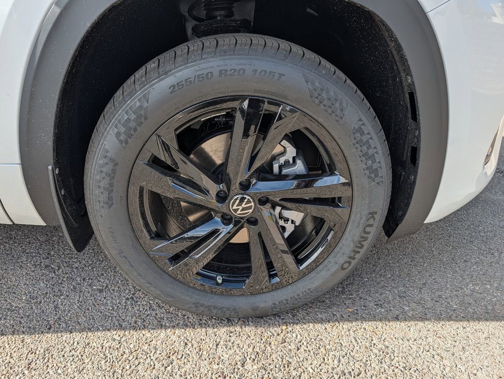 New 2026 Volkswagen Atlas Cross Sport SEL R-Line image 22