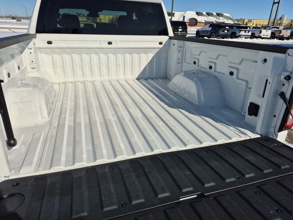 Used 2024 GMC Sierra 1500 SLE image 23