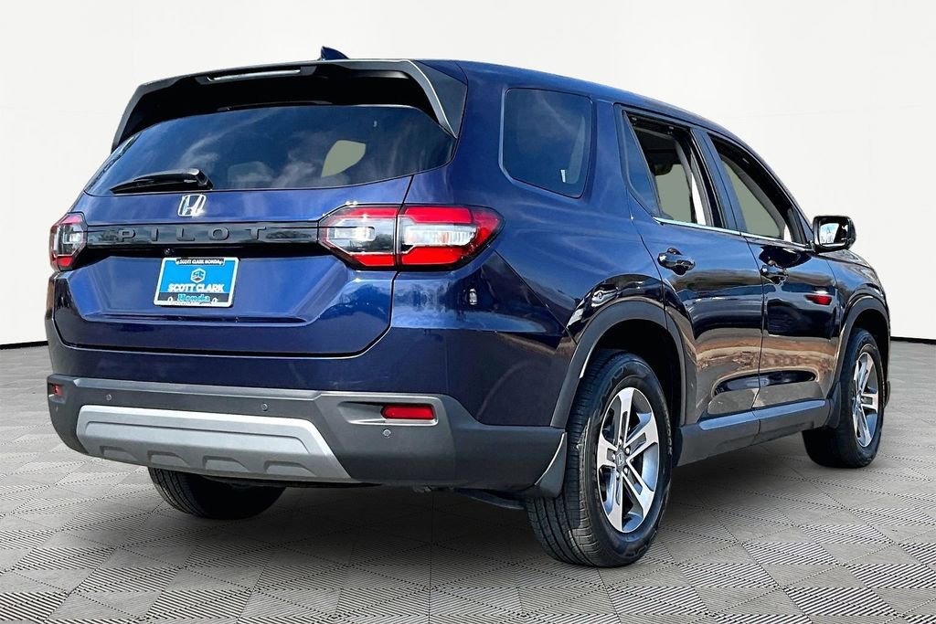 Used 2025 Honda Pilot EX-L image 6