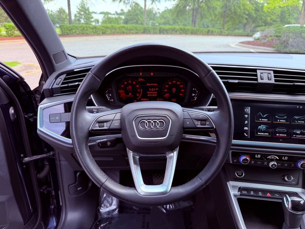Used 2021 Audi Q3 2.0T Premium w/ Convenience Package AWD/4WD image 19
