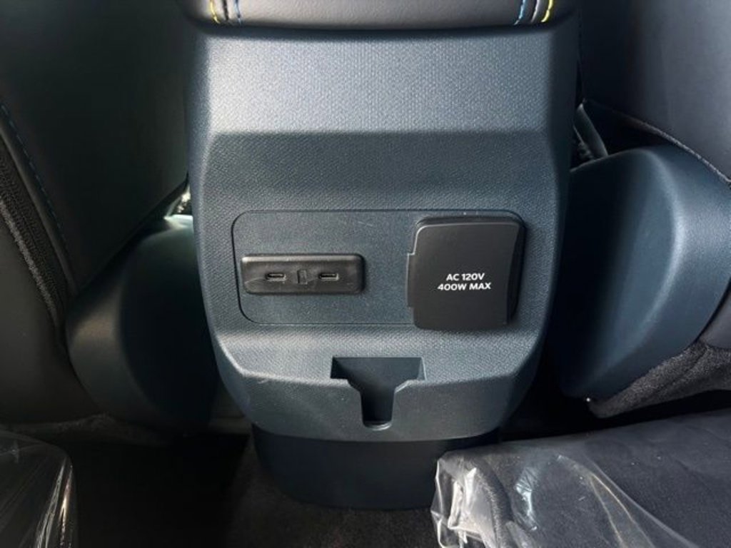 New 2025 Ford Maverick Lobo image 36