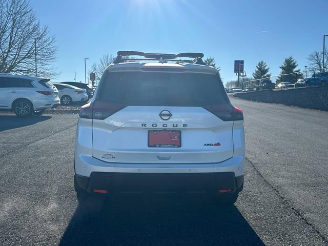 Certified 2025 Nissan Rogue SV AWD/4WD image 5