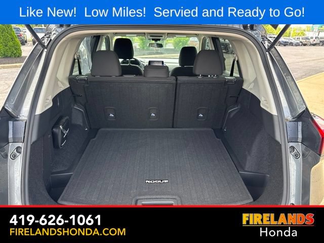 Used 2025 Nissan Rogue S FWD image 27