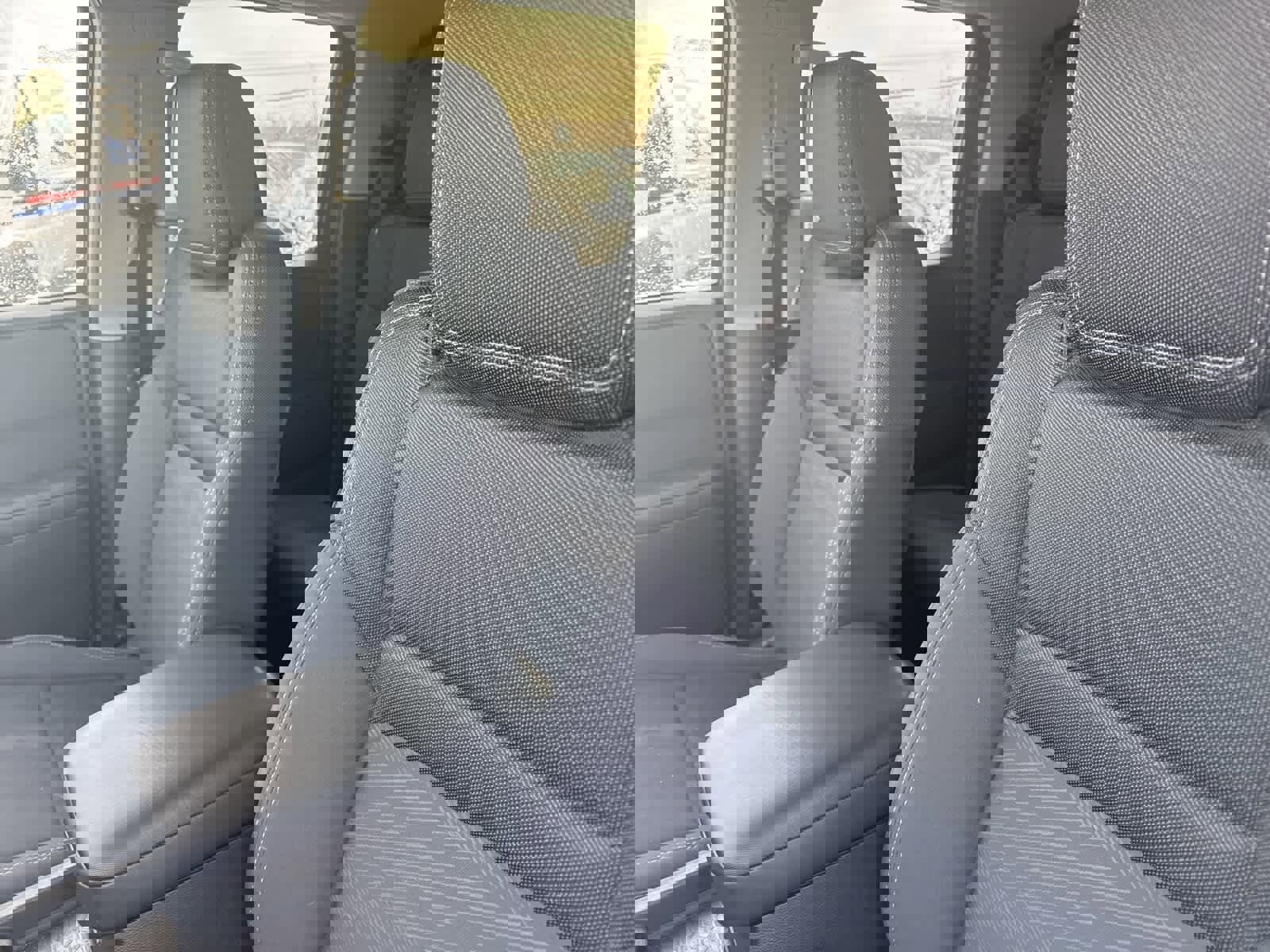 Used 2024 Nissan Frontier SV image 24