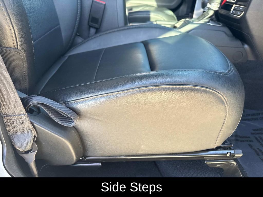 Used 2023 Jeep Wrangler Altitude image 16