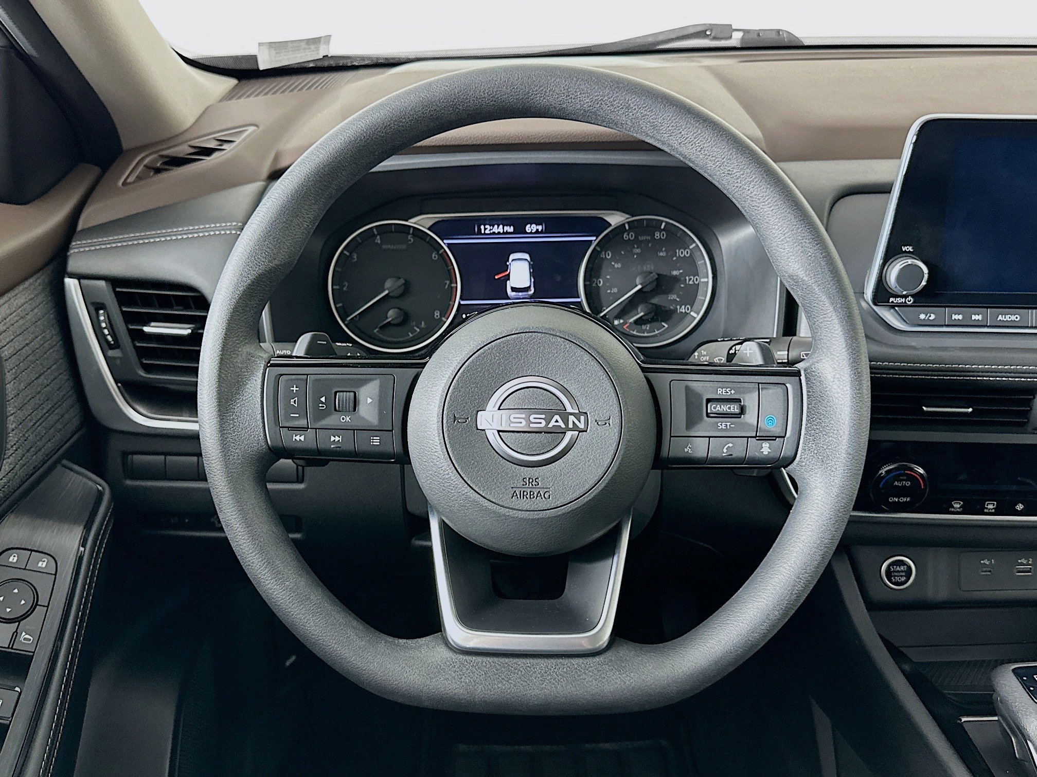 Used 2023 Nissan Rogue SV image 18