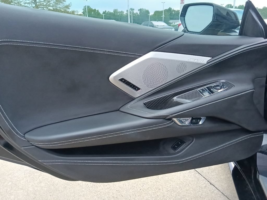Used 2021 Chevrolet Corvette Stingray Premium Cpe w/ Z51 Performance Package RWD image 12
