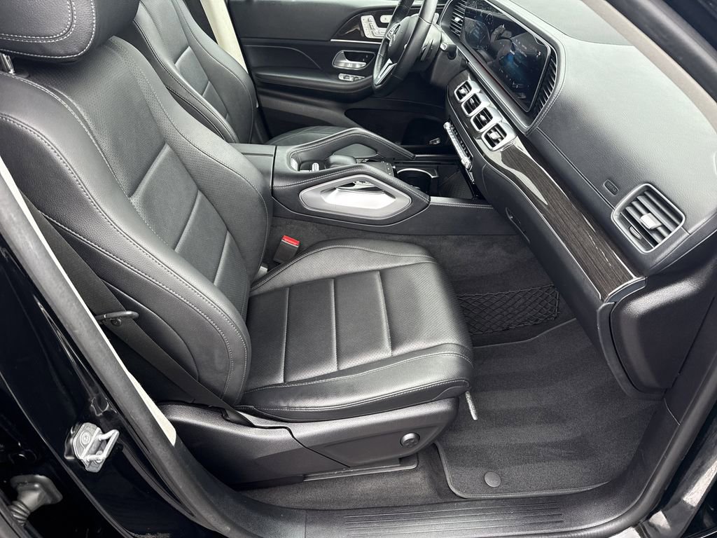 Used 2020 Mercedes-Benz GLS 450 4MATIC image 13