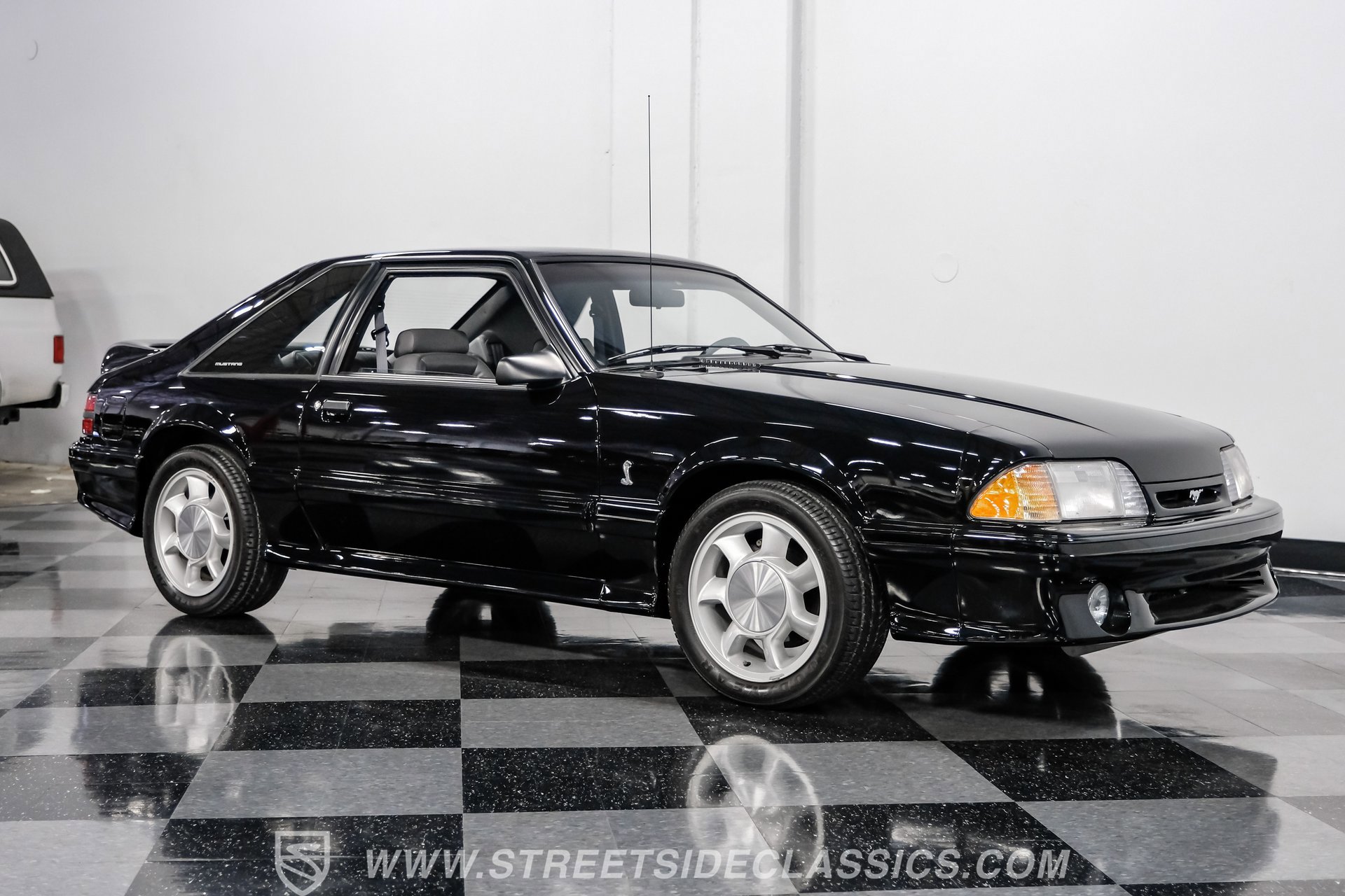 Used 1993 Ford Mustang Cobra image 14