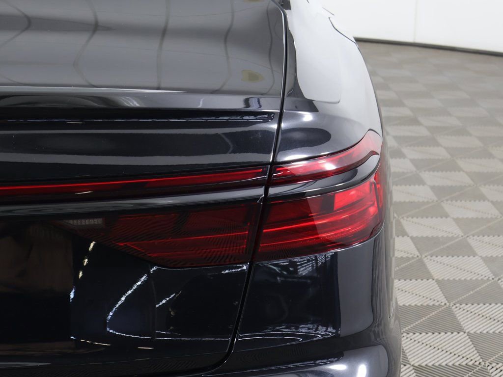 Used 2022 Audi A8 L 3.0T w/ Executive Package image 21