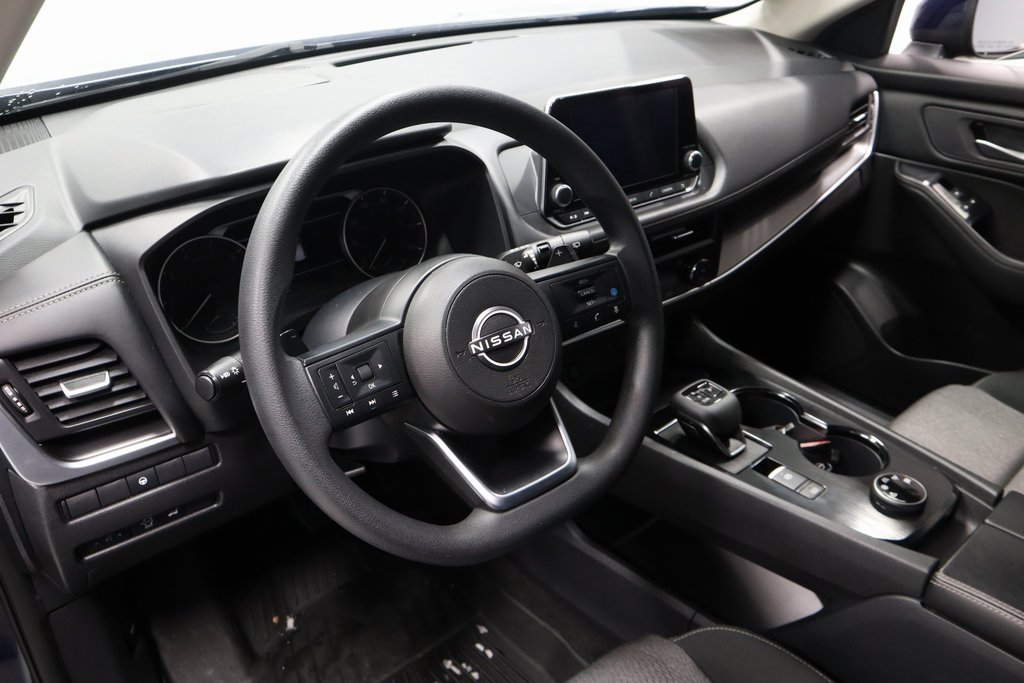Certified 2024 Nissan Rogue SV image 26